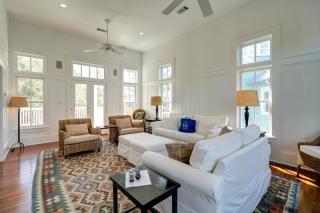 A Seaside Beauty! Book Now - Lot of Outdoor Living Space - 3