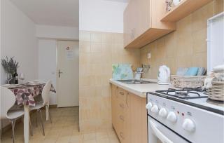 Cozy Apartment In Podgora With Kitchen - Podgora - 8