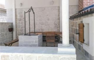 Gorgeous Apartment In Slatine With Wifi - Slatine - 5