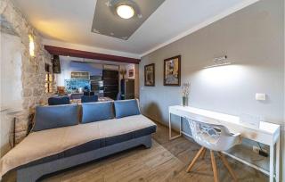 Gorgeous Apartment In Slatine With Wifi - Slatine - 8