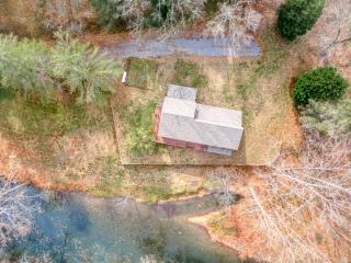 Newly remodeled 4BR lodge on Wolf Creek - Pearisburg - 7