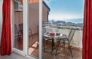 Amazing Apartment In Baska Voda - Baška Voda - 6