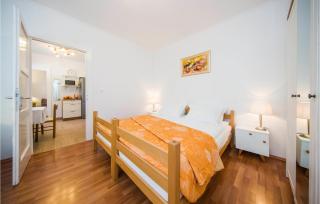Stunning Home In Split With Wi-Fi - Split - 4