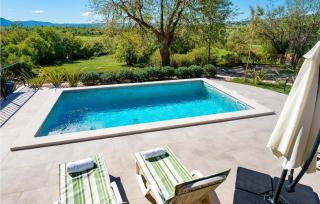 Gorgeous Home In Plomin With Kitchen - 9