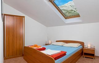 Awesome Apartment In Baska Voda - Baška Voda - 2