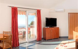 Amazing Apartment In Baska Voda - Baška Voda - 8