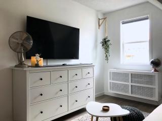 Top Floor Mountain View Escape - 3