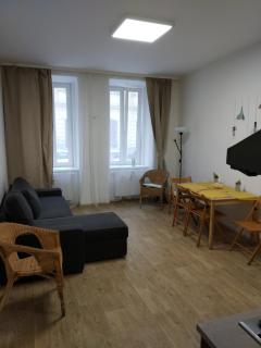 Spacious 5 Person Room Great for Families or Friends - Brno - 9