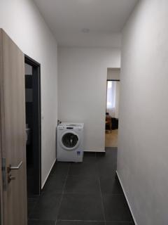 Spacious 5 Person Room Great for Families or Friends - Brno - 7