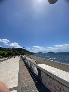 Lungo il mare - Pozzuoli - 6