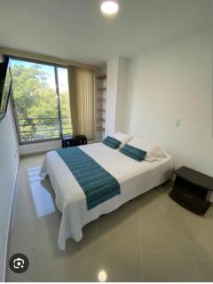 Hotel y Apartamentos Montes - Medellín - 0