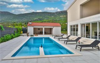 2 Bedroom Amazing Home In Kastel Luksic - 3