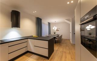 Cozy Home In Kastel Stari With Sauna - Kastel Stari - 7