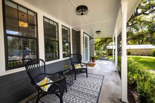 Creeks Edge Peaceful Retreat with Firepit - Fredericksburg - 3