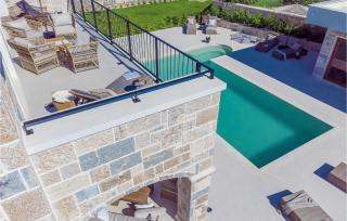 Gorgeous Home In Cera With Wifi - - 4