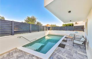 Nice Apartment In Okrug Gornji - Trogir - 0