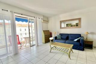 Bright studio with terrace and sea view - 9