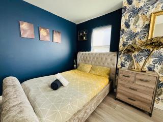 The Palm Studio - Cardiff - 1