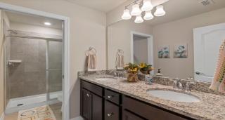 7BR Pool LAKE VIEW! Solterra Resort Family Villa - Davenport - 3