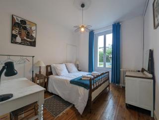 Grande maison familiale de charme Vic-Sur-Cère 9ch - 0