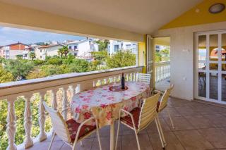 Two-Bedroom Apartment Crikvenica 32 - 5