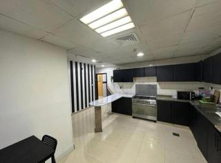 Beautiful Partition Room in Al Barsha 1 - 3