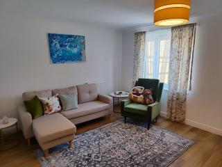Peaceful 2BR Retreat w Garden Near Oxford - Witney - 0