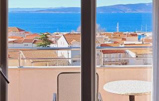 Stunning Apartment In Baska Voda - Baška Voda - 4