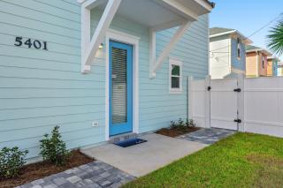 Spectacular 3br 4ba w/ Private Pool, 2 Min Walk to Beach - Sleeps 15! - Panama City Beach - 6