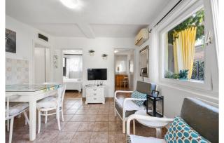 2 Bedroom Nice Home In Brodarica - 7