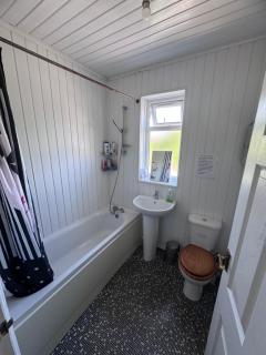 Budget Single Room - Streatham Vale - 4