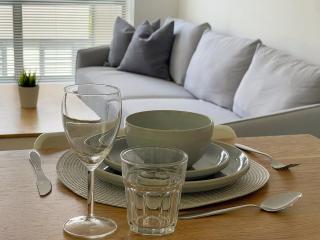Entire 2B2B Flat, Central Durham - 8
