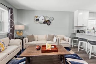 Welcome to Dolphin Fun A! BRAND NEW Duplex! Walk to the Beach! - Panama City Beach - 5