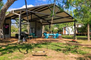 Verbena Waterfront with Hot Tub - Tivydale - 5