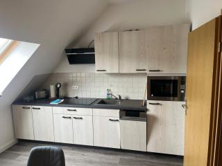 FeWo Paula 4 Personen Parkplatz zentrale Lage ruhige Nebenstraße, DG - 6