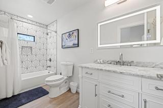 Verbena Waterfront with Hot Tub - Tivydale - 4