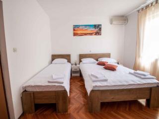 Apartments in Seline - Paklenica Riviera 41711 - 4