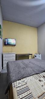 Quarto com otima localização - Manaus - 1