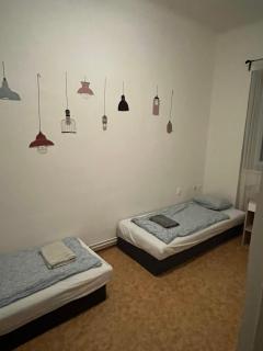 Central 6 Pax Apartment Perfect for Group or Family - Brno - 7
