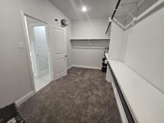 Private Suite Ensuite Bath&Walk in Closet - Wylie - 6