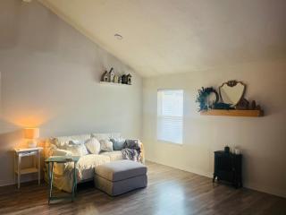 Charming House18 min IAH-TheWoodlands - 8