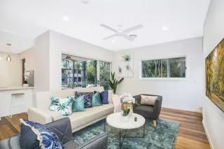 Park Ave Retreat - 3 CarParks, WiFi, BBQ, King bed - Brisbane - 4