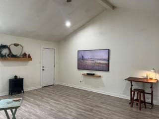 Charming House18 min IAH-TheWoodlands - Houston - 4