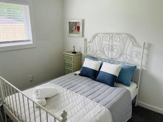 Charming House18 min IAH-TheWoodlands - Houston - 2