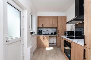 2 Bedroom House-Free Parking - Methil - 2