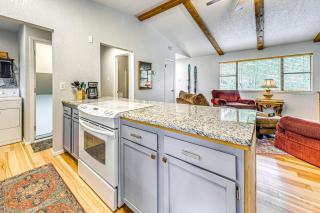 4 Mi to Dtwn Cozy Family Condo in Ruidoso! - 1
