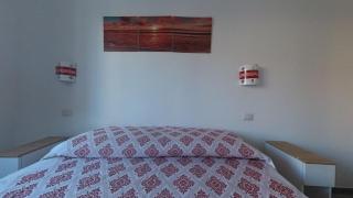 Charming SantAntioco Red Apartment with 2-Way Air Con Uncovered Parking - SantʼAntìoco - 2