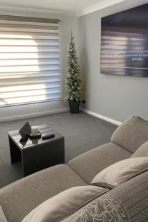 Homely Court - New Milton - 3