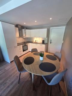 Oppdal Sentrum Apartment - vasking, sengetoy og haandklær er inkludert - 4
