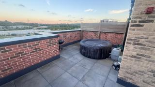 Multi-Level with a View - Watford - 5